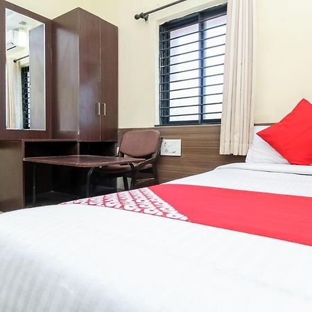 Oyo 30537 Hotel Megharaj Bijāpur Zewnętrze zdjęcie