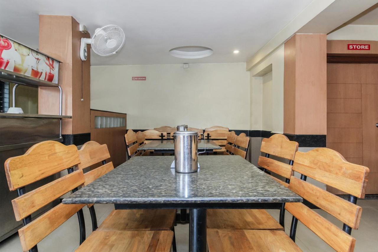 Oyo 30537 Hotel Megharaj Bijāpur Zewnętrze zdjęcie