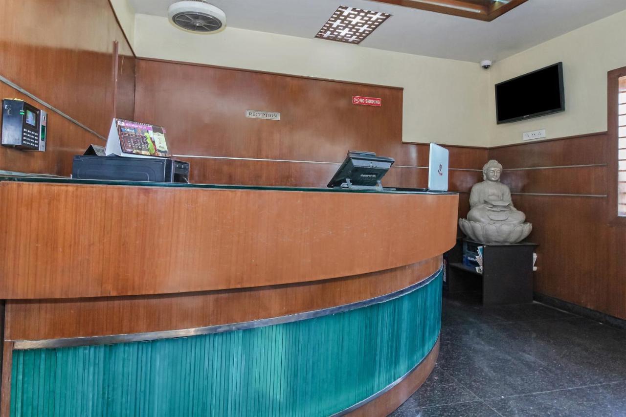 Oyo 30537 Hotel Megharaj Bijāpur Zewnętrze zdjęcie