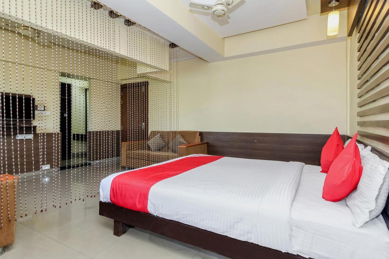 Oyo 30537 Hotel Megharaj Bijāpur Zewnętrze zdjęcie
