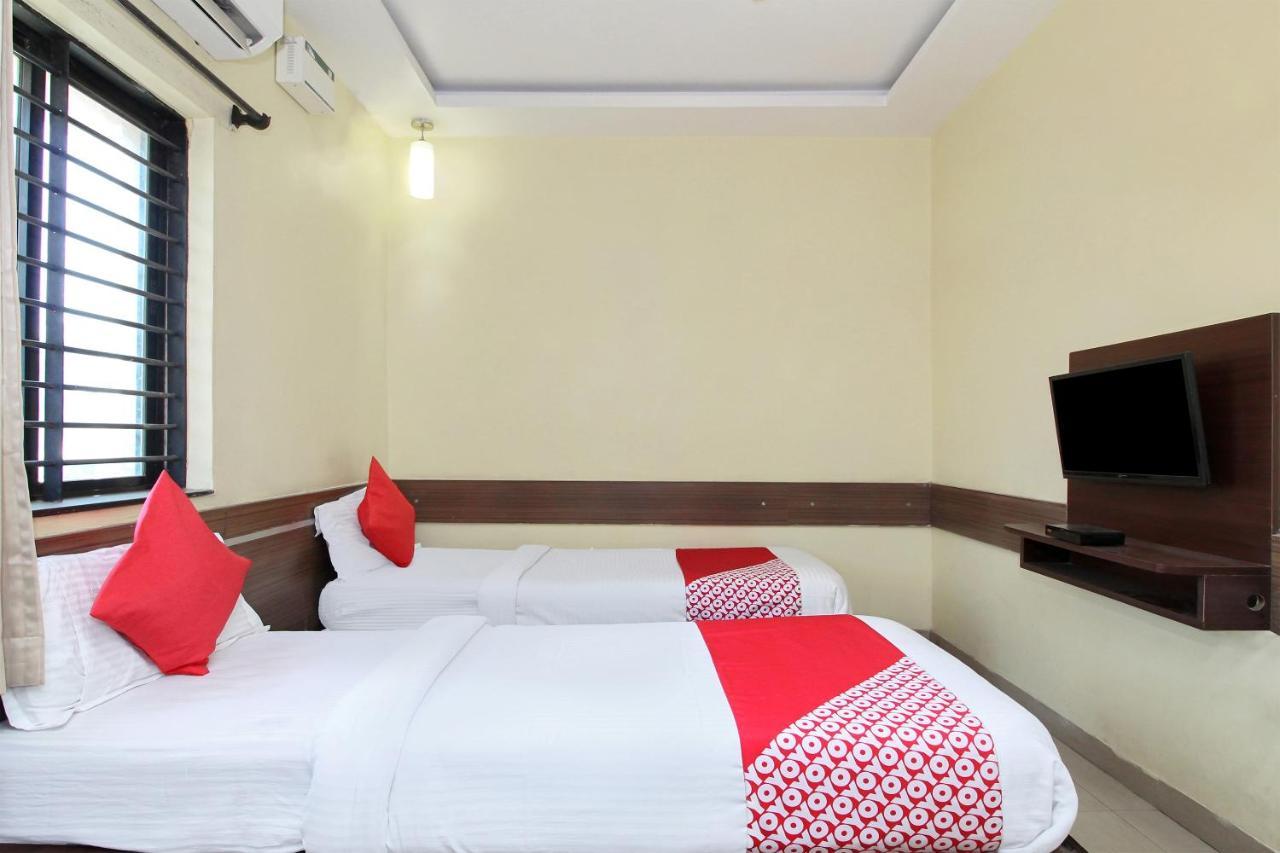 Oyo 30537 Hotel Megharaj Bijāpur Zewnętrze zdjęcie